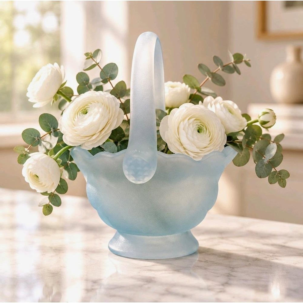 L E Smith Blue Satin Frosted Glass Decorative Basket w/ Handle 7in 6x5.5